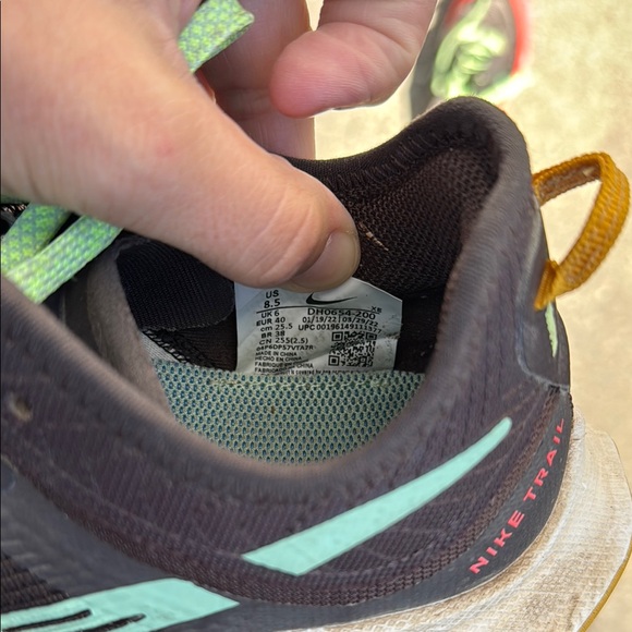 Nike Terra Kiger 8 Trail Running Shoes Size 8.5 - Picture 6 of 6